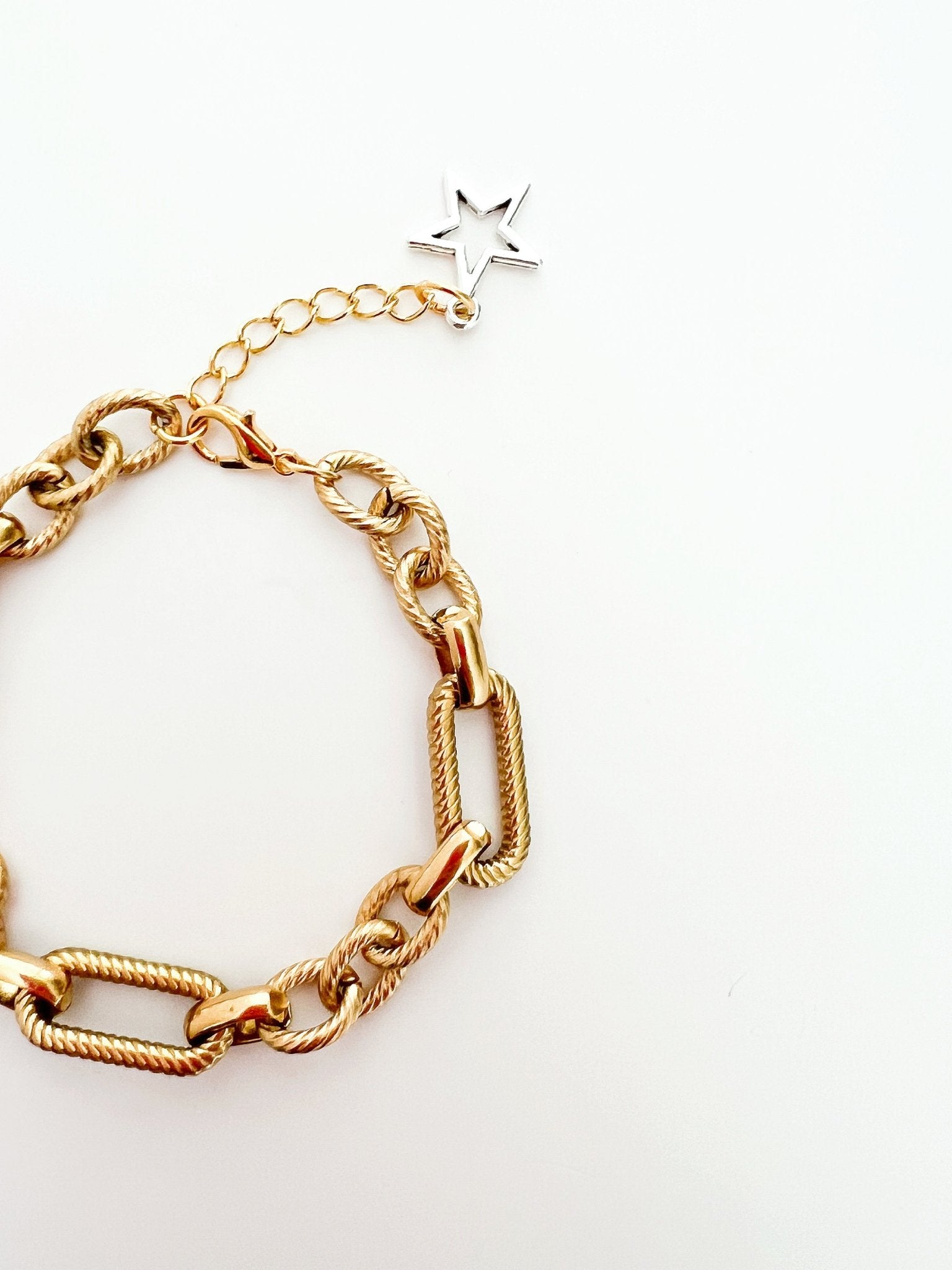 Gold Metallic Alpheratz Bracelet - Vicky&Nico