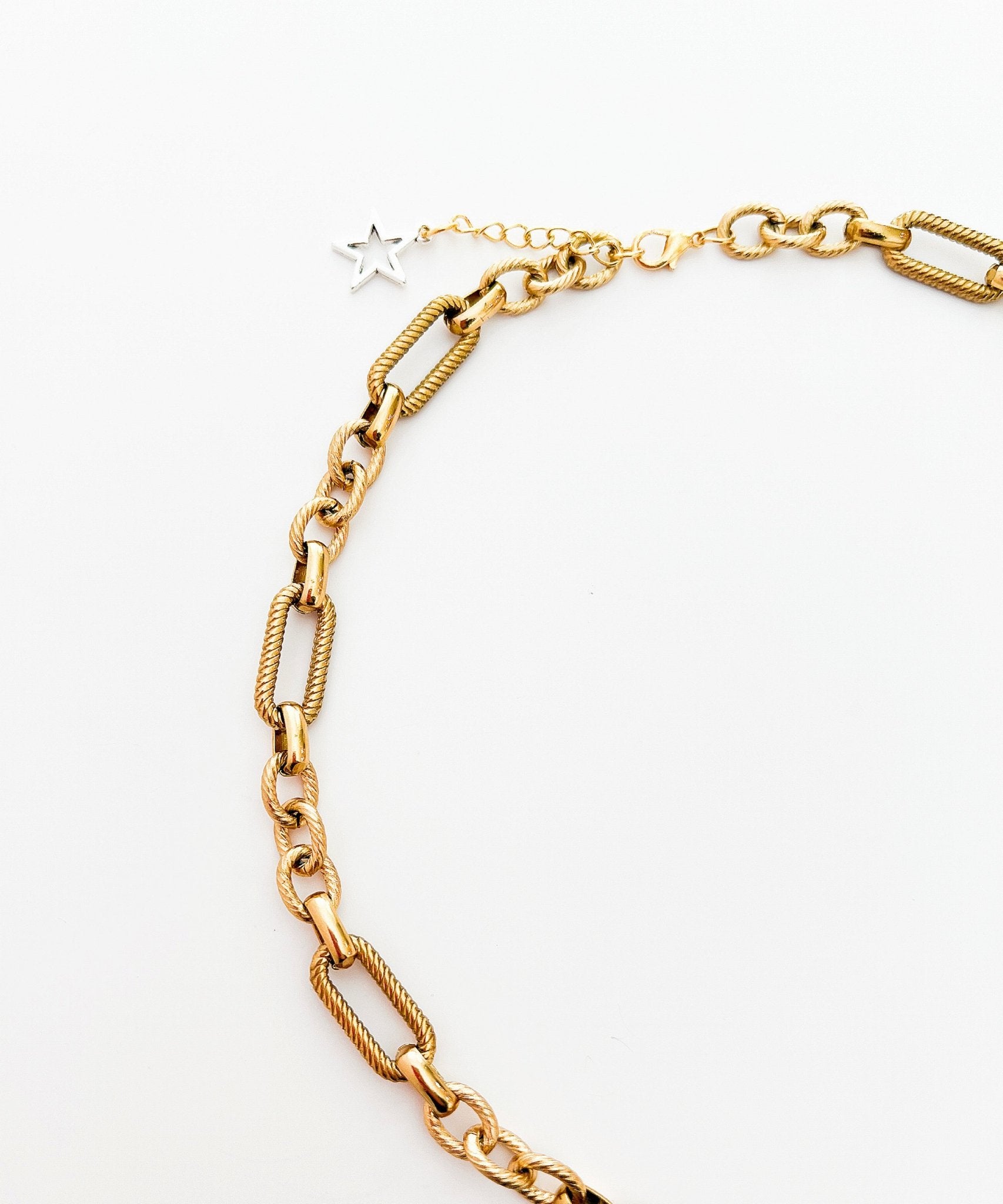 Gold Metallic Alpheratz Necklace - Vicky&Nico