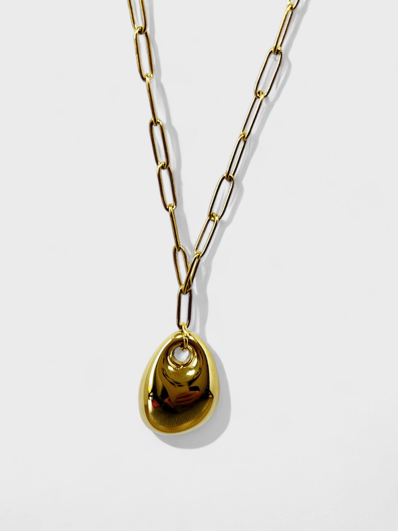 Gold Oval Pendant Necklace - Vicky&Nico