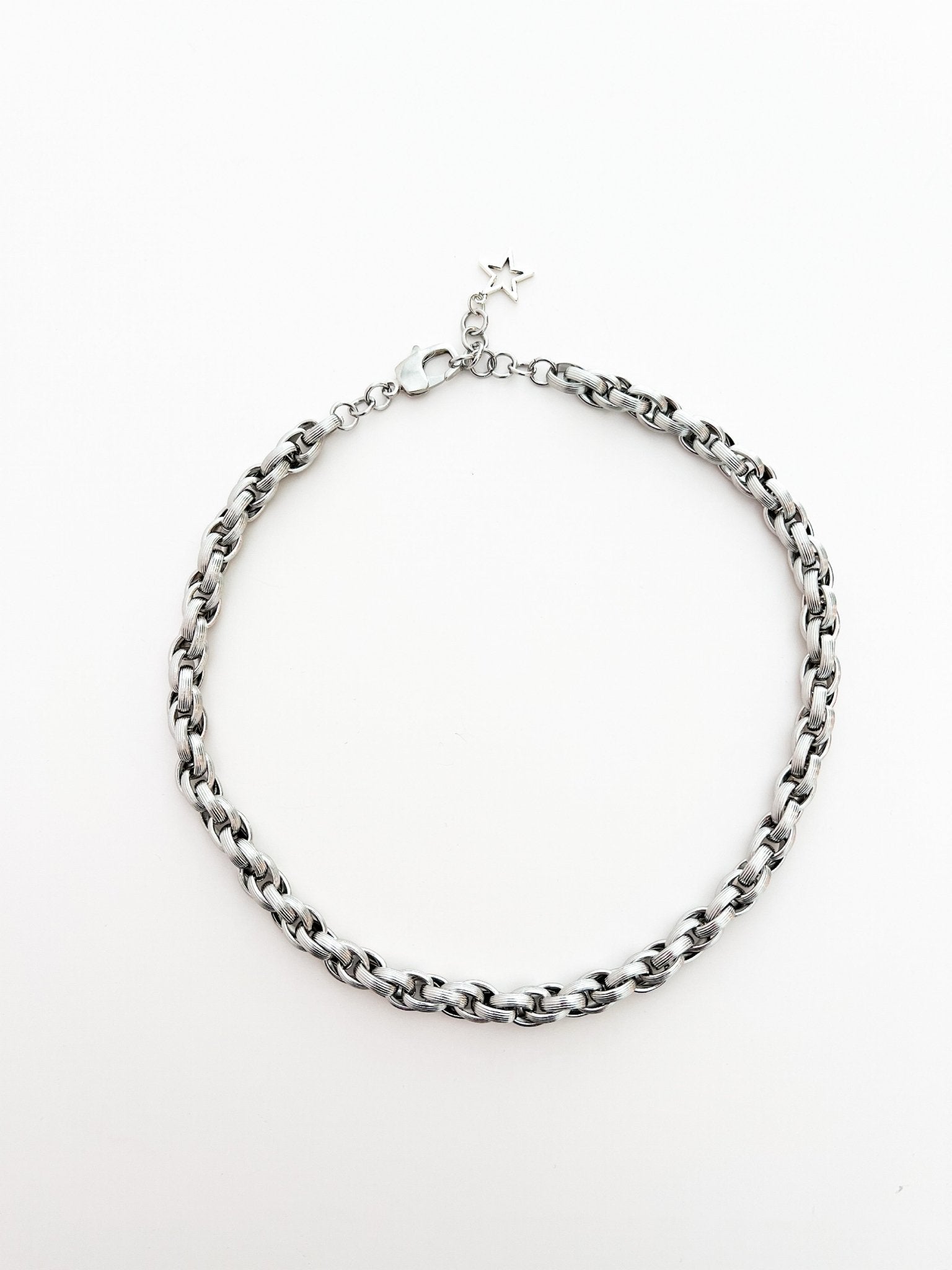 Luna Twist Necklace - Vicky&Nico